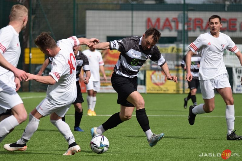 Mecz JKS Czarni 1910 Jasło - Beskid Posada Górna 4:1