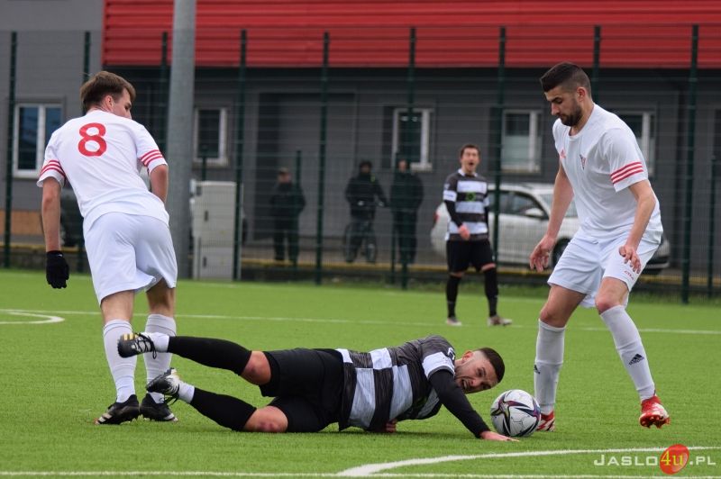 Mecz JKS Czarni 1910 Jasło - Beskid Posada Górna 4:1