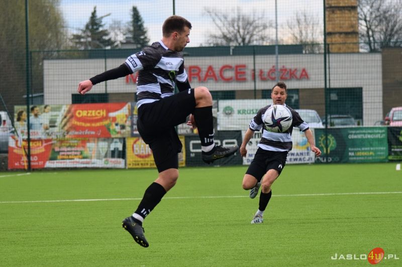 Mecz JKS Czarni 1910 Jasło - Beskid Posada Górna 4:1