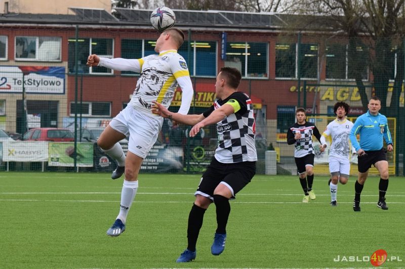 Mecz JKS Czarni 1910 Jasło - ULKS Grabowianka Grabówka 4:1