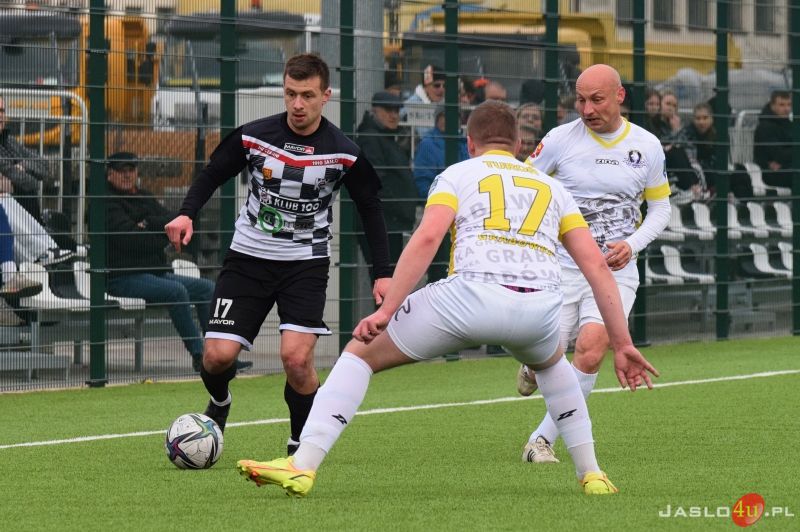 Mecz JKS Czarni 1910 Jasło - ULKS Grabowianka Grabówka 4:1