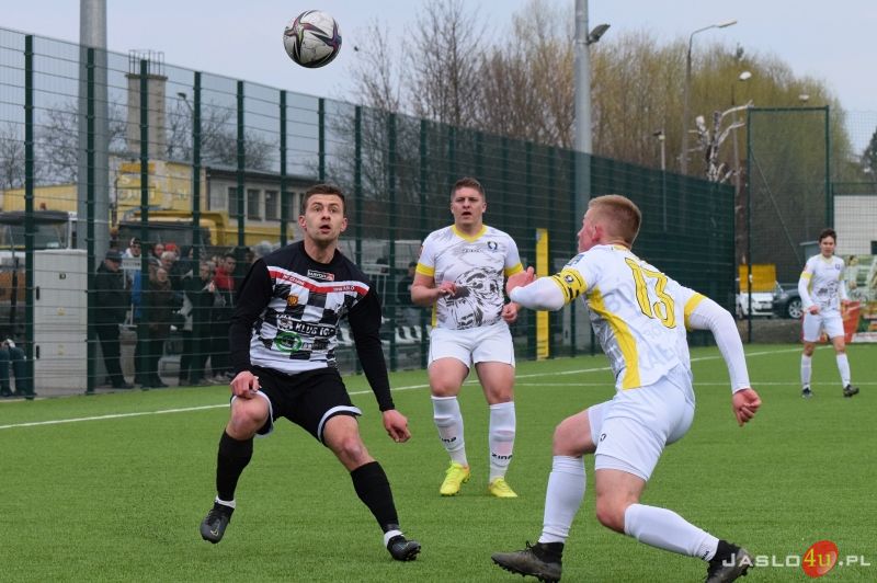 Mecz JKS Czarni 1910 Jasło - ULKS Grabowianka Grabówka 4:1
