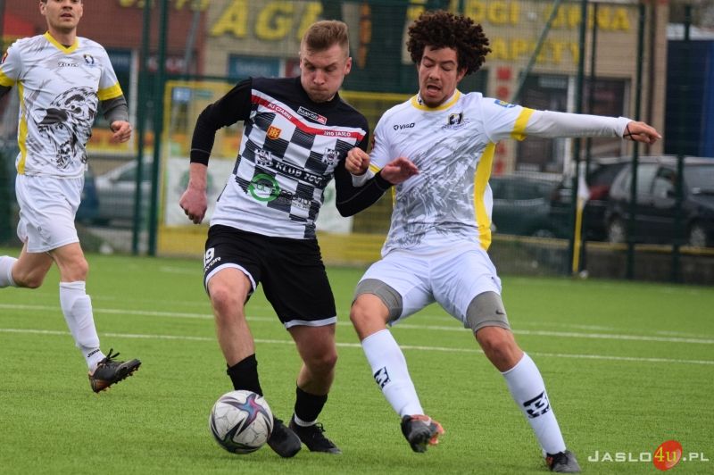Mecz JKS Czarni 1910 Jasło - ULKS Grabowianka Grabówka 4:1