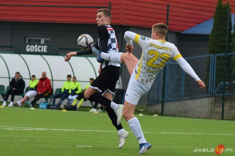 Mecz JKS Czarni 1910 Jasło - ULKS Grabowianka Grabówka 4:1