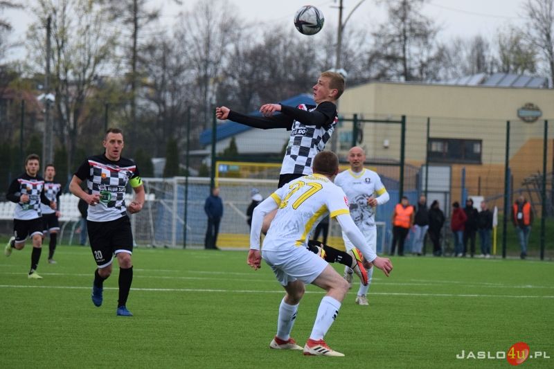 Mecz JKS Czarni 1910 Jasło - ULKS Grabowianka Grabówka 4:1