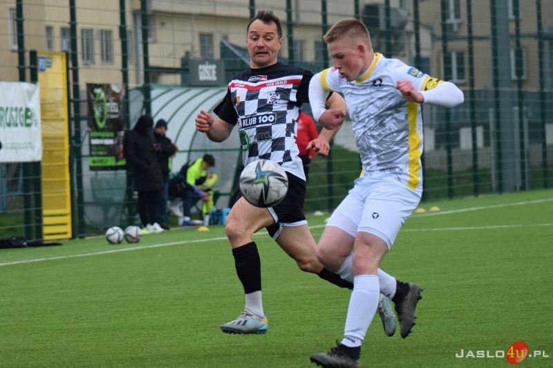 Mecz JKS Czarni 1910 Jasło - ULKS Grabowianka Grabówka 4:1