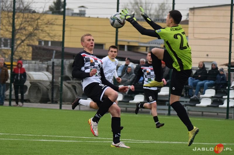 Mecz JKS Czarni 1910 Jasło - ULKS Grabowianka Grabówka 4:1