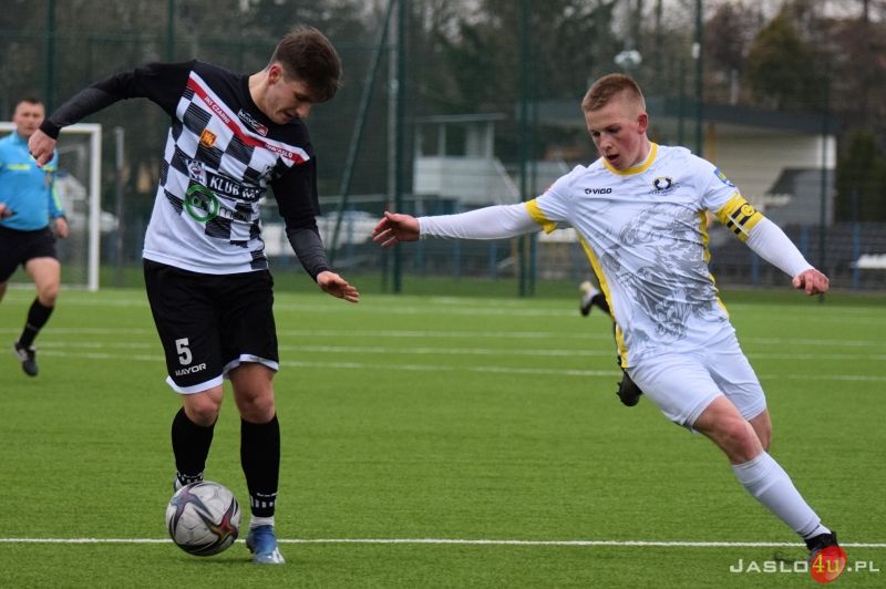 Mecz JKS Czarni 1910 Jasło - ULKS Grabowianka Grabówka 4:1