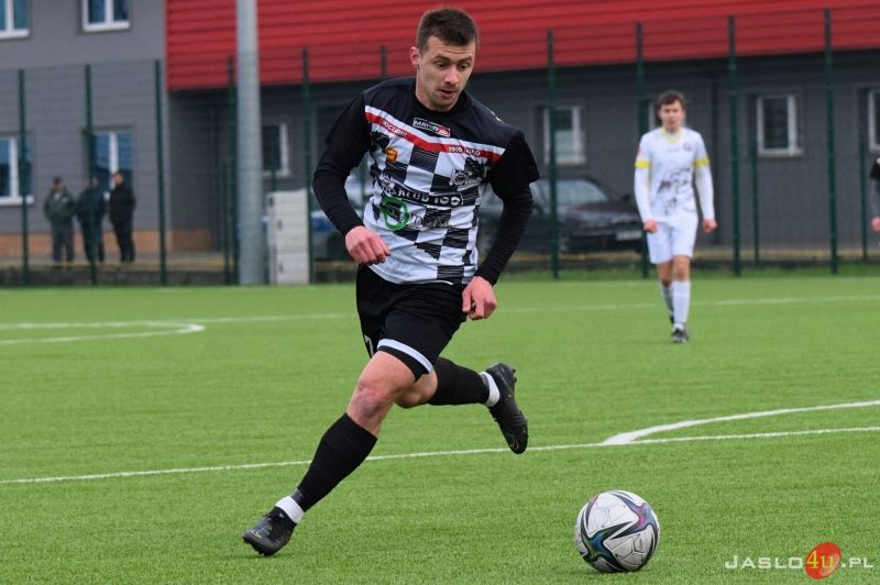 Mecz JKS Czarni 1910 Jasło - ULKS Grabowianka Grabówka 4:1