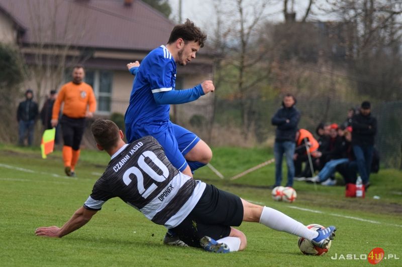 Mecz LKS Tempo Nienaszów - JKS Czarni 1910 Jasło 1:3