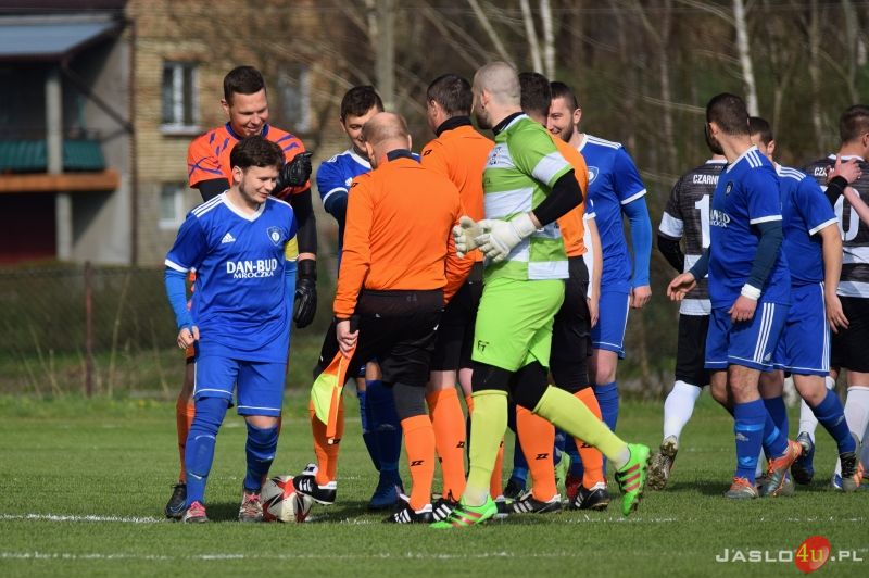 Mecz LKS Tempo Nienaszów - JKS Czarni 1910 Jasło 1:3