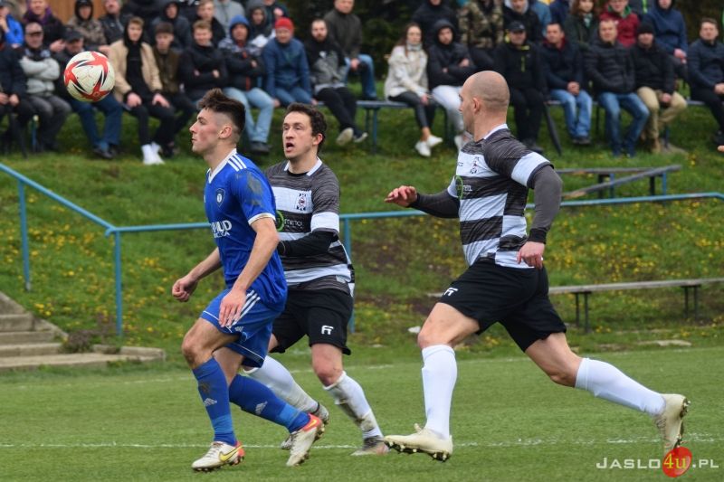 Mecz LKS Tempo Nienaszów - JKS Czarni 1910 Jasło 1:3