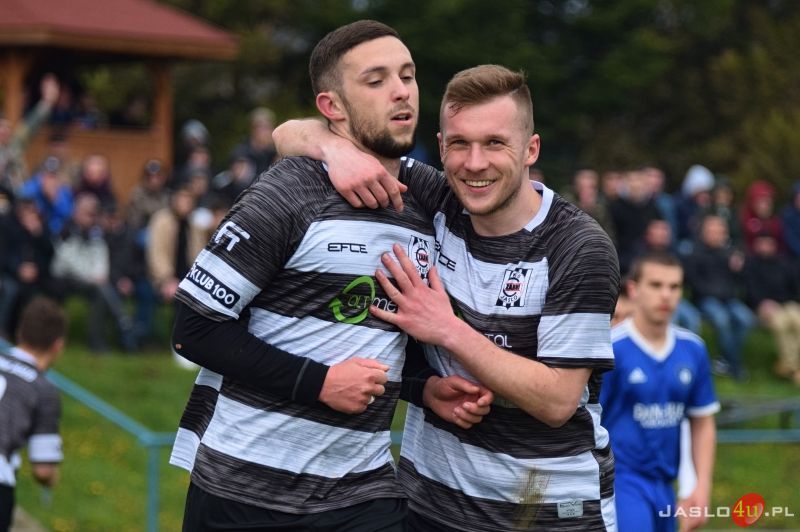 Mecz LKS Tempo Nienaszów - JKS Czarni 1910 Jasło 1:3