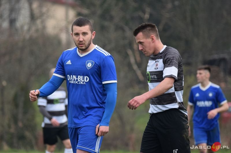 Mecz LKS Tempo Nienaszów - JKS Czarni 1910 Jasło 1:3