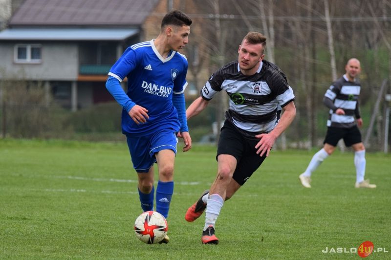 Mecz LKS Tempo Nienaszów - JKS Czarni 1910 Jasło 1:3