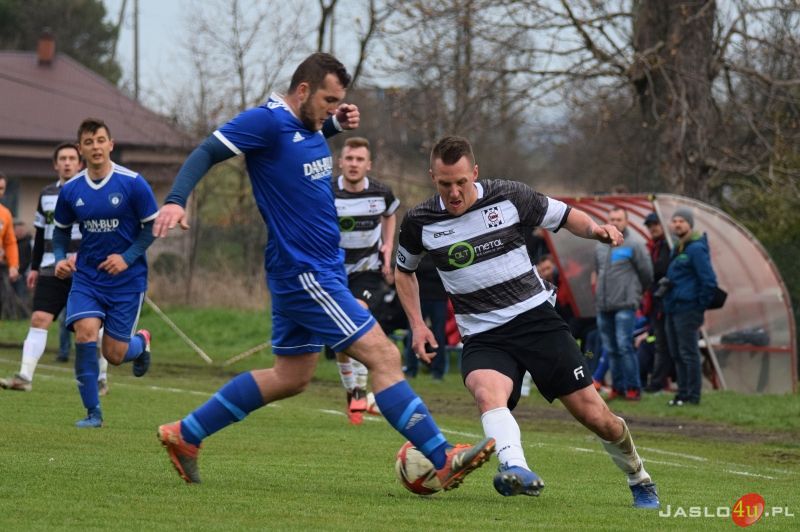 Mecz LKS Tempo Nienaszów - JKS Czarni 1910 Jasło 1:3