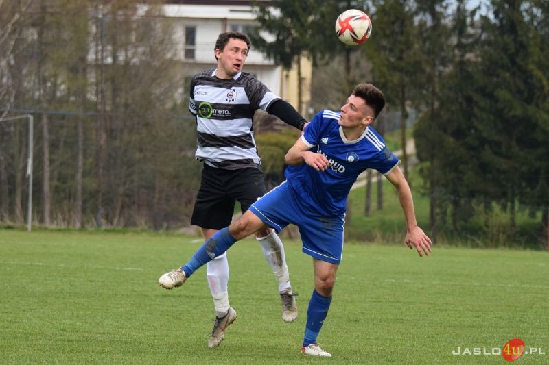 Mecz LKS Tempo Nienaszów - JKS Czarni 1910 Jasło 1:3