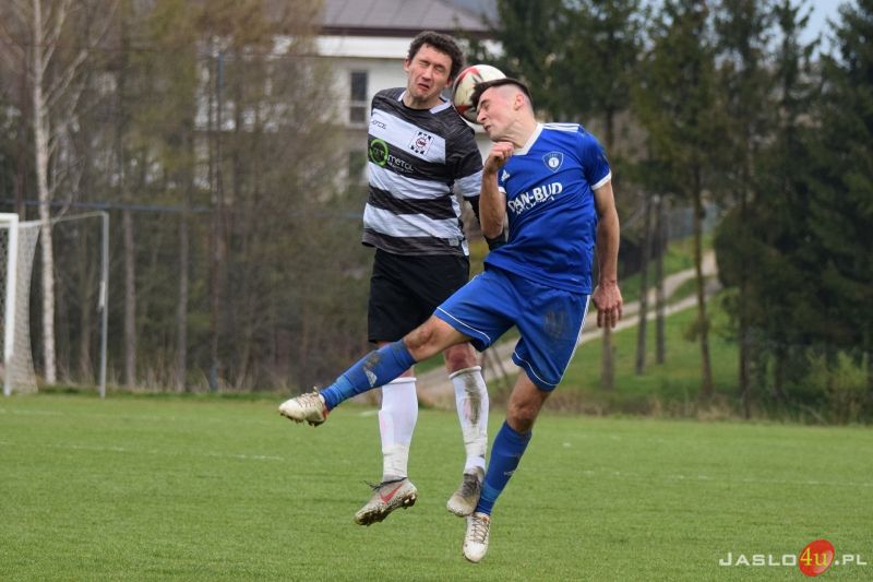 Mecz LKS Tempo Nienaszów - JKS Czarni 1910 Jasło 1:3