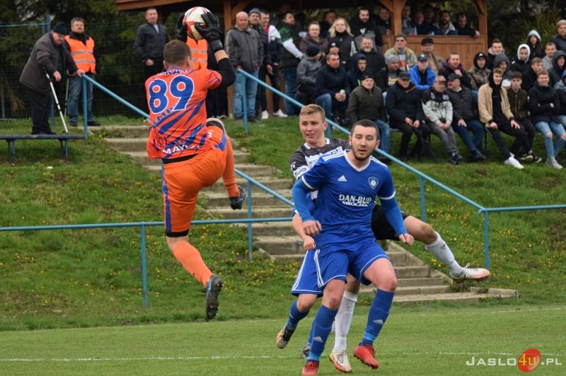 Mecz LKS Tempo Nienaszów - JKS Czarni 1910 Jasło 1:3