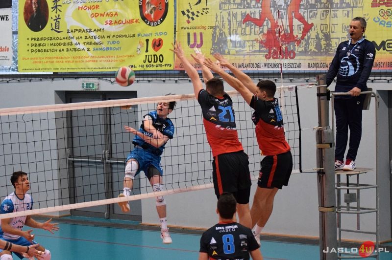 MKS "GAMRAT-MOSiR" Jasło - MKS Będzin II (3:0)