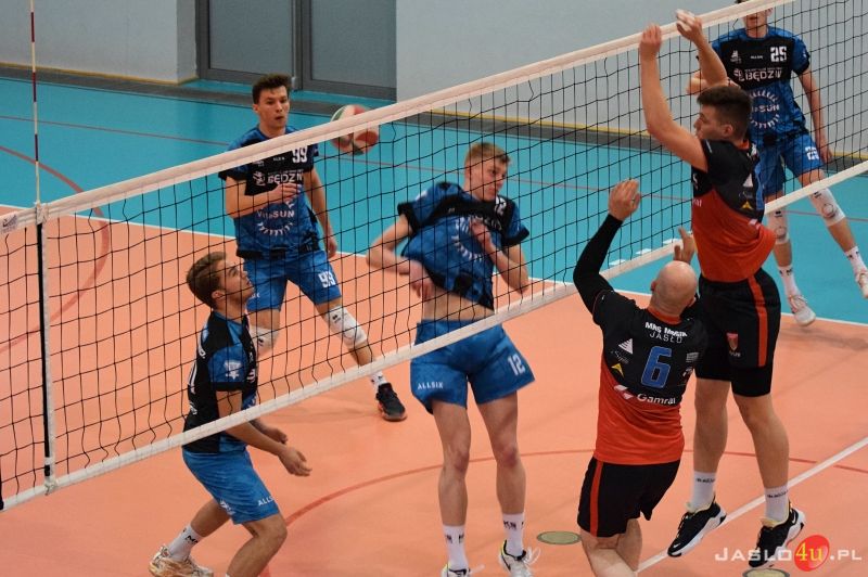 MKS "GAMRAT-MOSiR" Jasło - MKS Będzin II (3:0)