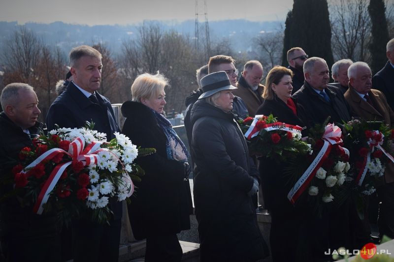 Modlitwa przy grobie śp. senatora Stanisława Zająca