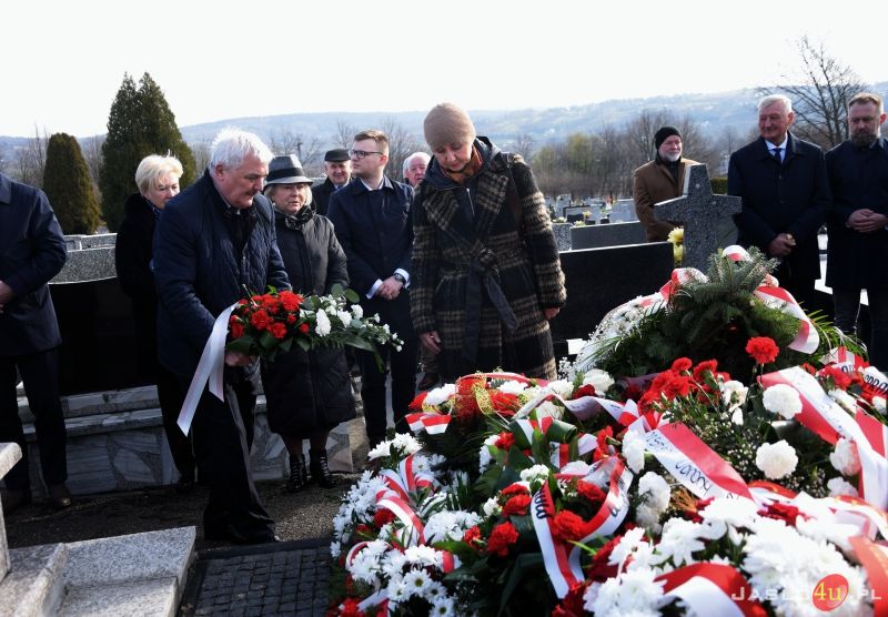 Modlitwa przy grobie śp. senatora Stanisława Zająca