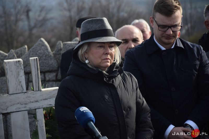Modlitwa przy grobie śp. senatora Stanisława Zająca