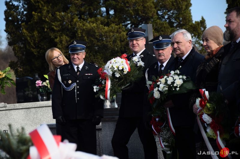 Modlitwa przy grobie śp. senatora Stanisława Zająca