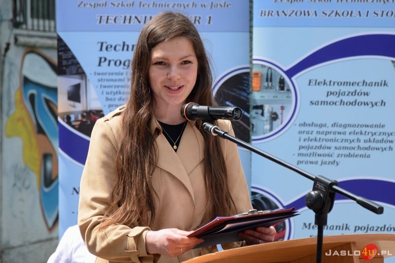 Oddanie do użytku boiska sportowego przy ZST w Jaśle