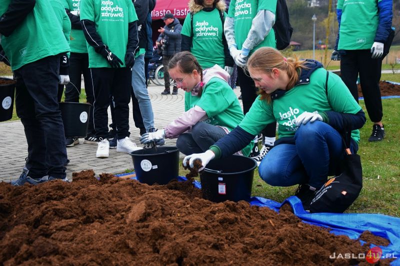 Uroczyste obchody Dnia Ziemi - "Przystanek Kwiatowa"