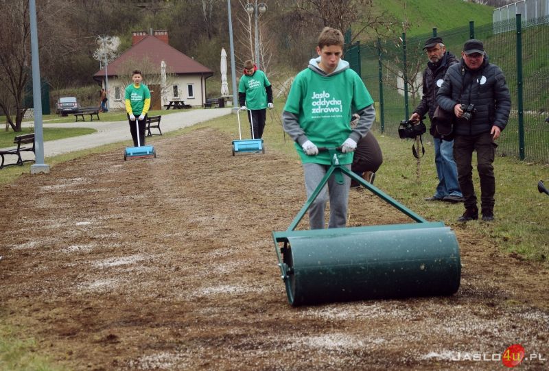Uroczyste obchody Dnia Ziemi - "Przystanek Kwiatowa"