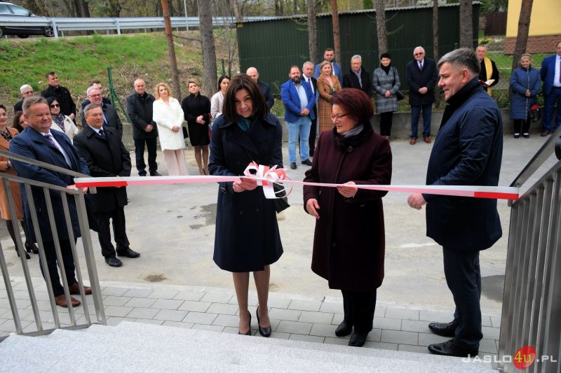 Uroczyste otwarcie  gabinetów rehabilitacji w SP GZOZ w Nowym Żmigrodzie