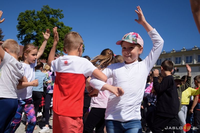 FISHMOB - Cała Polska tańczy dla św. Jana Pawła II w Jaśle 2022