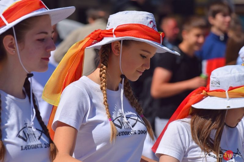 FISHMOB - Cała Polska tańczy dla św. Jana Pawła II w Jaśle 2022