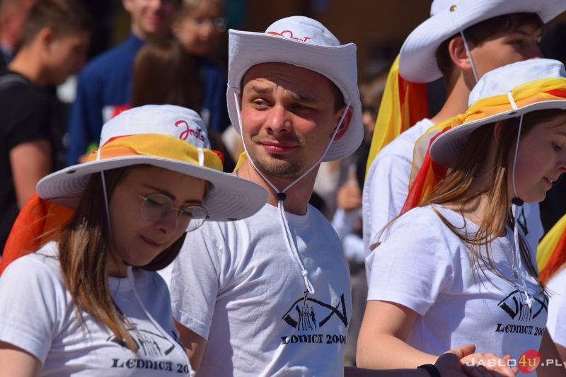 FISHMOB - Cała Polska tańczy dla św. Jana Pawła II w Jaśle 2022