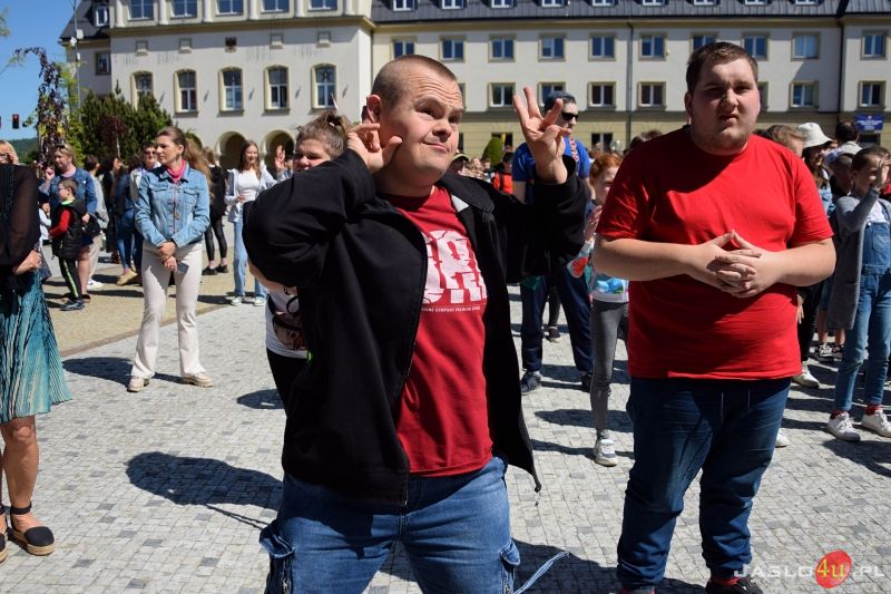 FISHMOB - Cała Polska tańczy dla św. Jana Pawła II w Jaśle 2022