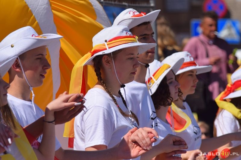 FISHMOB - Cała Polska tańczy dla św. Jana Pawła II w Jaśle 2022