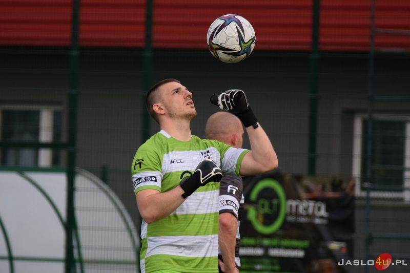 JKS Czarni 1910 Jasło - LKS Przełom Besko (2:1)