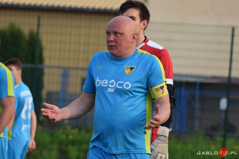 JKS Czarni 1910 Jasło - LKS Przełom Besko (2:1)
