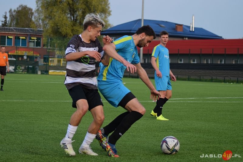 JKS Czarni 1910 Jasło - LKS Przełom Besko (2:1)