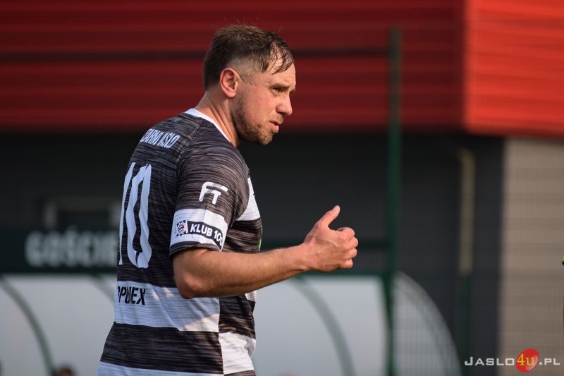 JKS Czarni 1910 Jasło - LKS Przełom Besko (2:1)