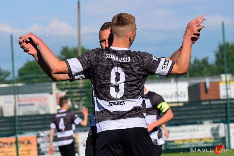 Mecz JKS Czarni 1910 Jasło - MKS Ostoja Kołaczyce 4:1