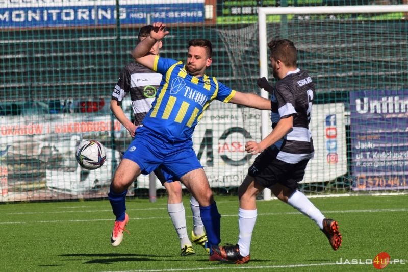 Mecz JKS Czarni 1910 Jasło - MKS Ostoja Kołaczyce 4:1