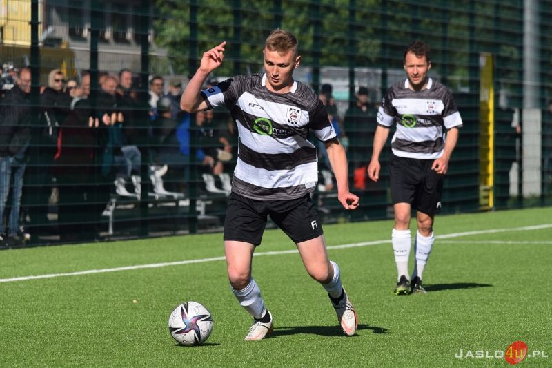 Mecz JKS Czarni 1910 Jasło - MKS Ostoja Kołaczyce 4:1
