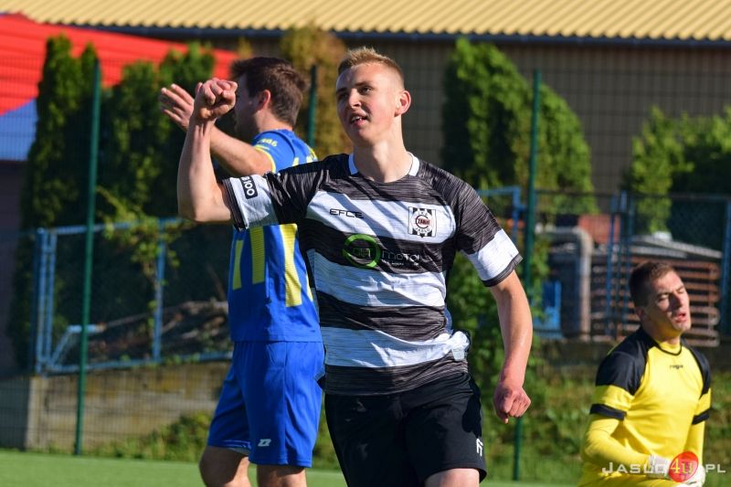 Mecz JKS Czarni 1910 Jasło - MKS Ostoja Kołaczyce 4:1