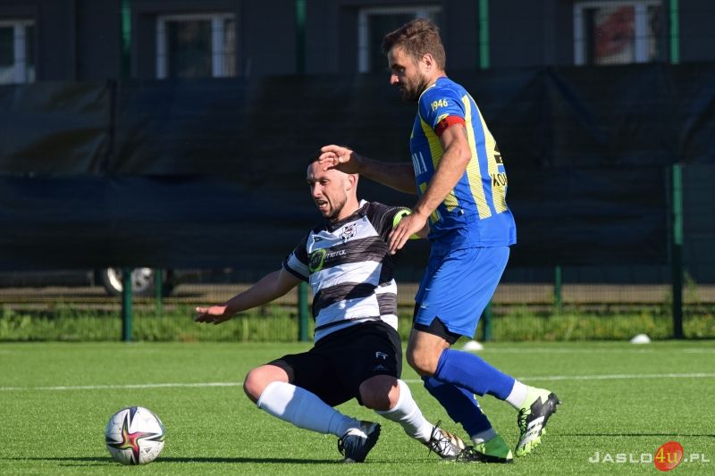 Mecz JKS Czarni 1910 Jasło - MKS Ostoja Kołaczyce 4:1