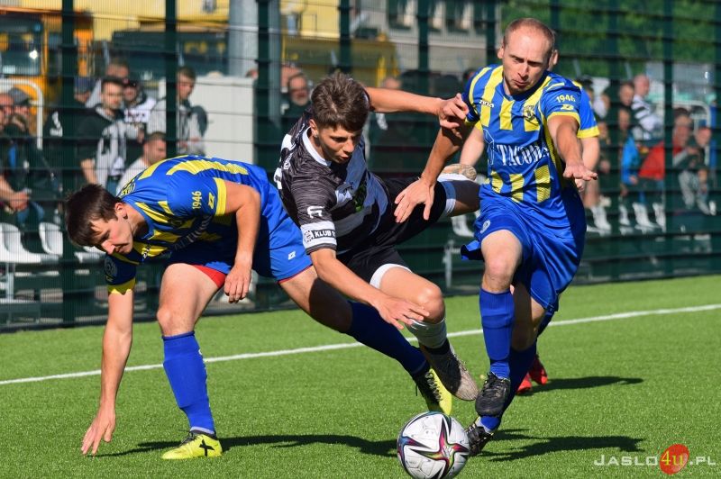Mecz JKS Czarni 1910 Jasło - MKS Ostoja Kołaczyce 4:1