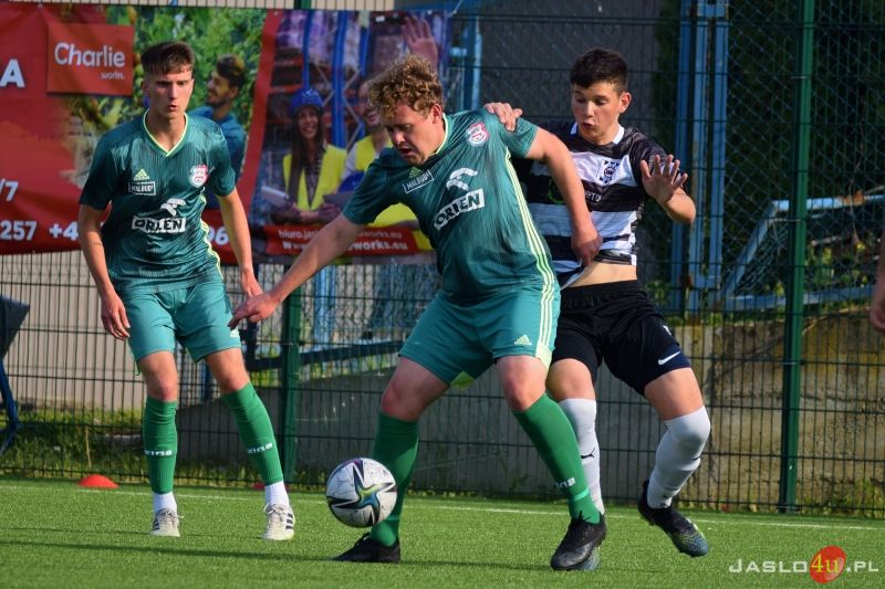 Mecz JKS Czarni 1910 Jasło - Partyzant Targowiska 3:1
