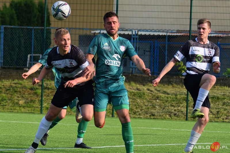 Mecz JKS Czarni 1910 Jasło - Partyzant Targowiska 3:1